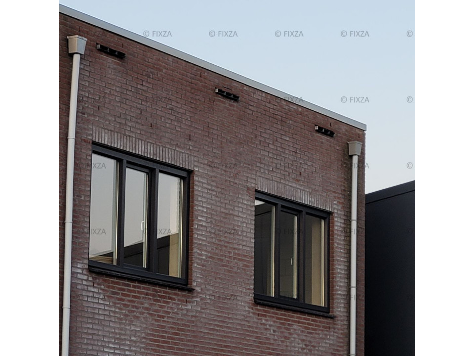fixza-gevelreiniger-clean-wr-salpeter-verwijderen