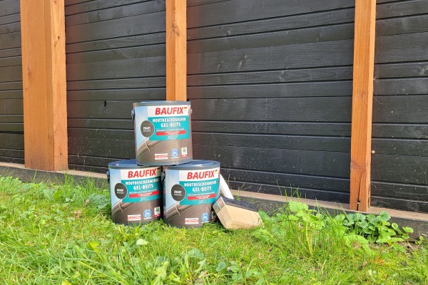 Uw schutting zwart beitsen? Dan geeft u de tuin een moderne en tijdloze uitstraling. Uw schutting zwart beitsen? Dan geeft u de tuin een moderne en tijdloze uitstraling.