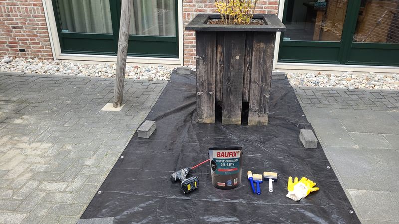 De juiste bescherming voor jezelf en de omgeving wanneer je gaat beitsen